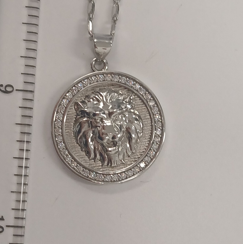 New 18k White Goldplated Necklace With Lion Coin Parve Pendant Never Worn - Picture 5 of 12